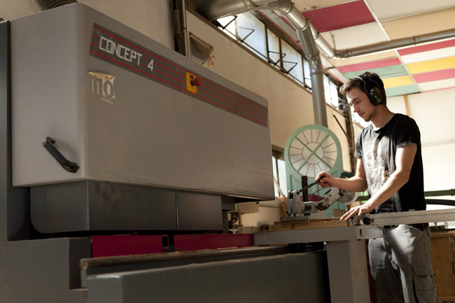 Technicien, technicienne en menuiserie et agencement intérieurs